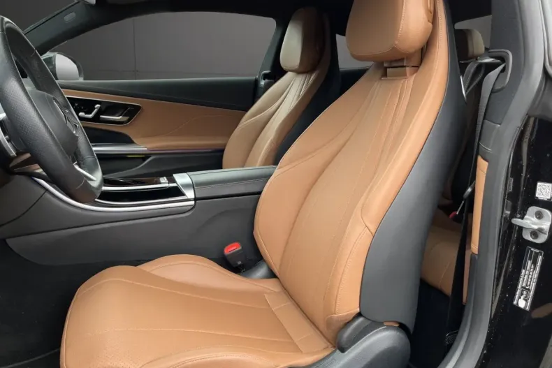 Mercedes-Benz CLE 450 din 2024 cu 32.900 km - oferta MER140625 - foto 8