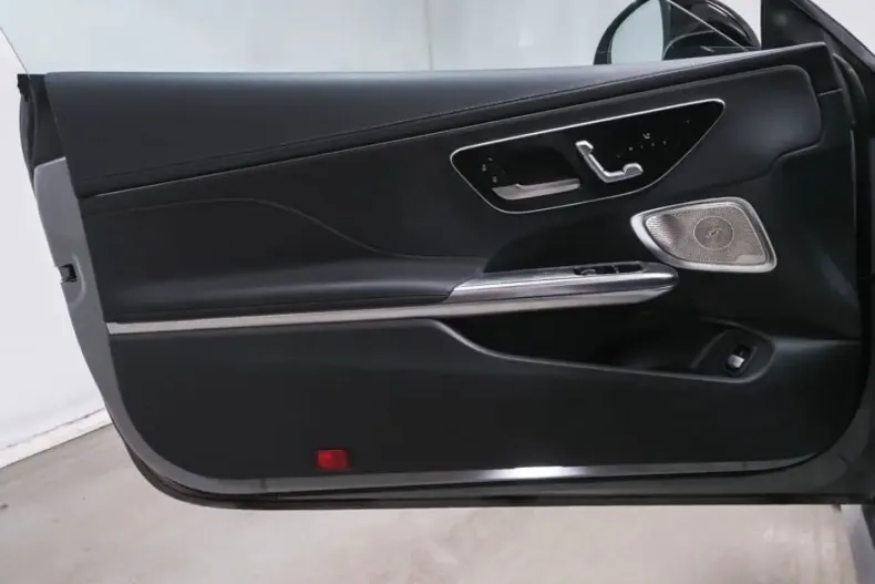 Mercedes-Benz CLE 200 din 2024 cu 11.177 km - oferta MER140638 - foto 10