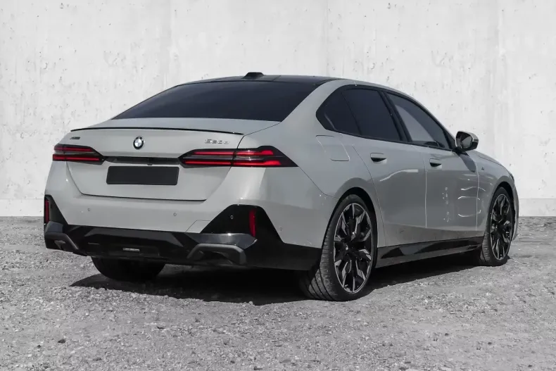 BMW 520 din 2025 cu 5 km - oferta BMW140646 - foto 2