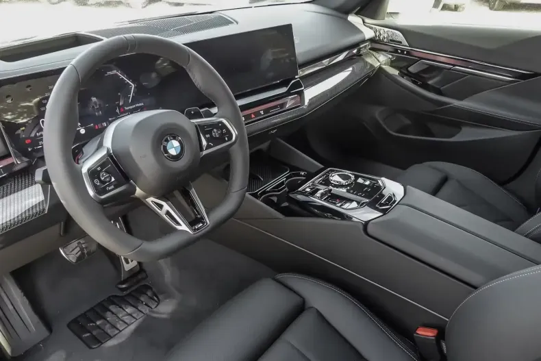 BMW 520 din 2025 cu 5 km - oferta BMW140646 - foto 13