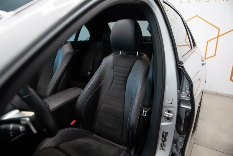 Mercedes-Benz E 450 din 2020 cu 49.411 km - oferta MER140649 - foto 13