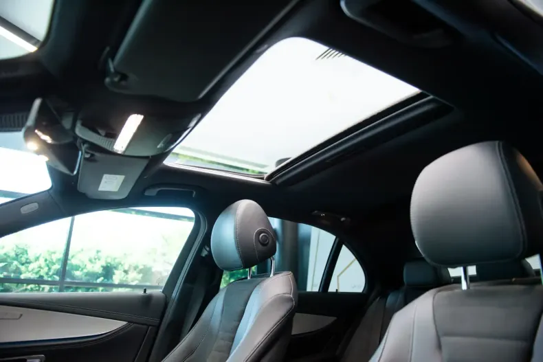 Mercedes-Benz E 450 din 2020 cu 49.411 km - oferta MER140649 - foto 15