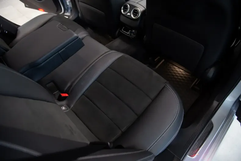 Mercedes-Benz E 450 din 2020 cu 49.411 km - oferta MER140649 - foto 36