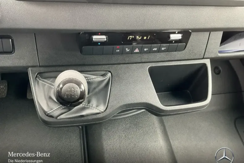 Mercedes-Benz Sprinter din 2023 cu 14.314 km - oferta MER140650 - foto 12