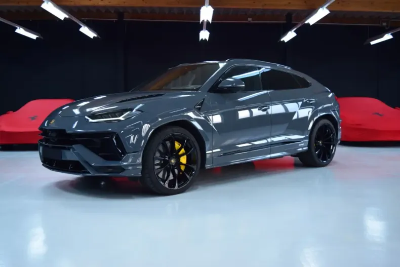 Lamborghini Urus din 2023 cu 32.000 km - oferta LAM140652 - foto 1