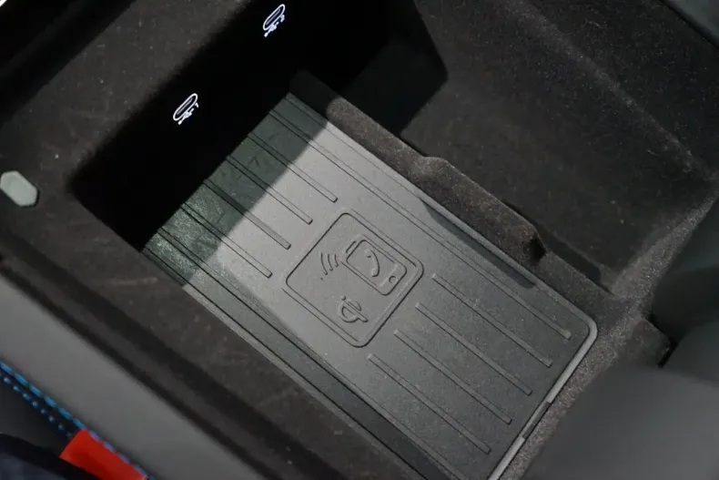 Lamborghini Urus din 2023 cu 6.950 km - oferta LAM140653 - foto 33