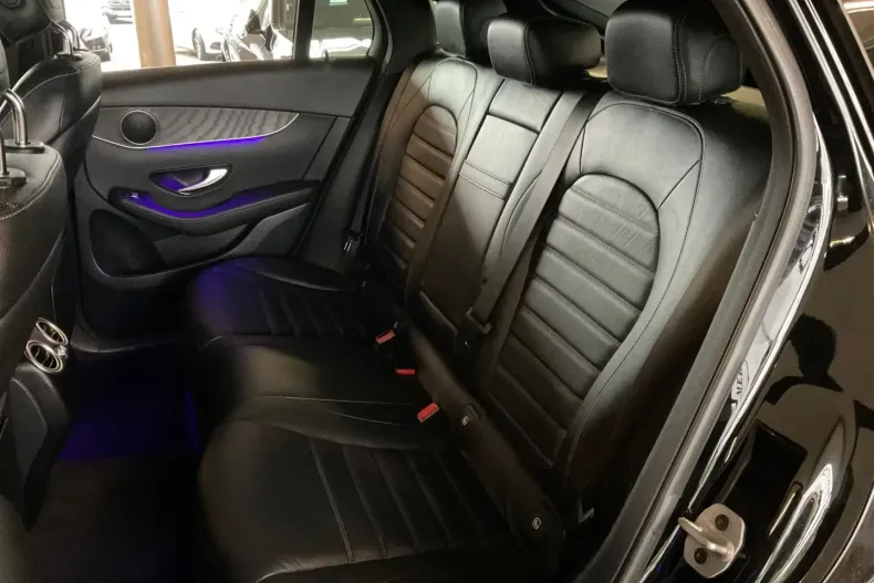 Mercedes-Benz GLC 400 din 2021 cu 73.350 km - oferta MER140657 - foto 8