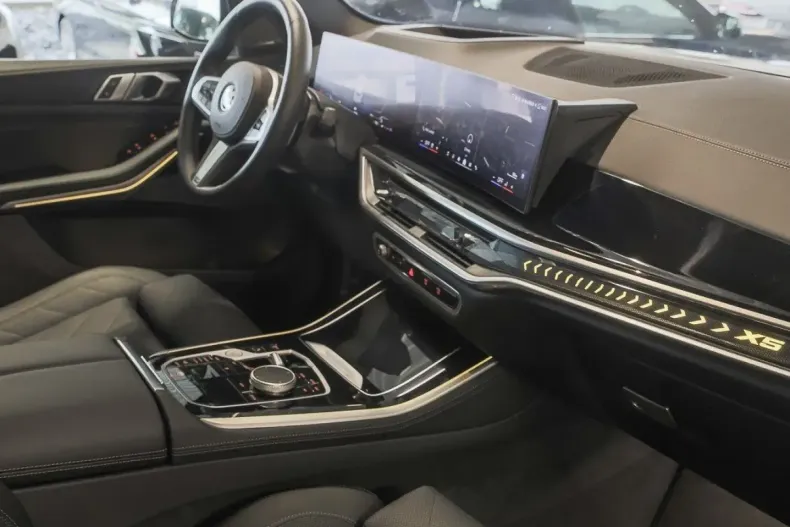 BMW X5 din 2024 cu 25.889 km - oferta BMW140658 - foto 8