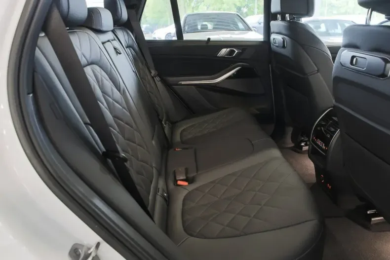 BMW X5 din 2024 cu 25.889 km - oferta BMW140658 - foto 10