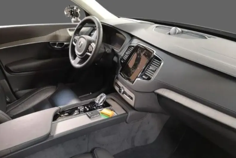 Volvo XC90 din 2024 cu 18.900 km - oferta VOL140660 - foto 5