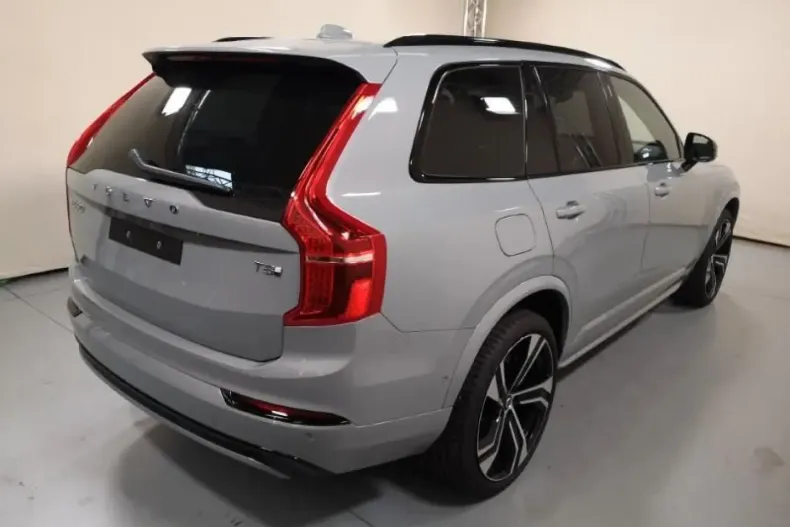 Volvo XC90 din 2024 cu 18.300 km - oferta VOL140662 - foto 2