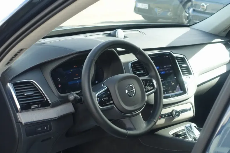 Volvo XC90 din 2024 cu 29.729 km - oferta VOL140663 - foto 7