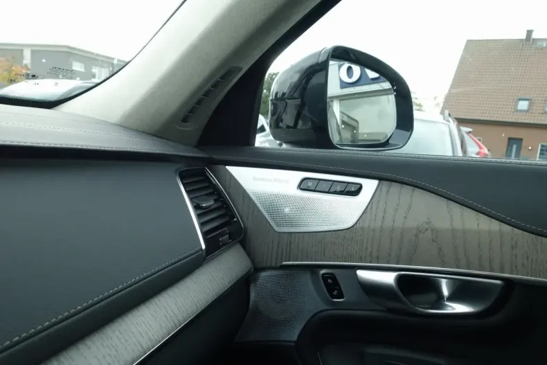 Volvo XC90 din 2023 cu 32.760 km - oferta VOL140667 - foto 14