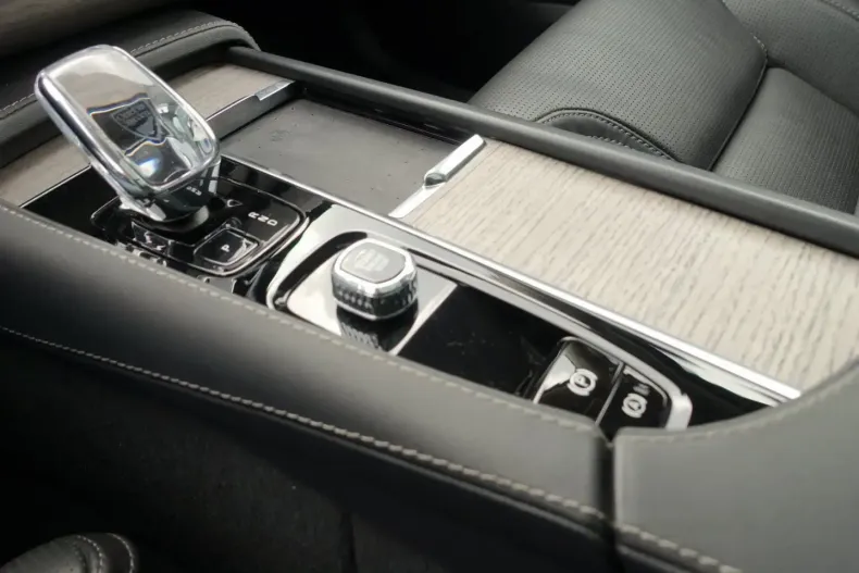 Volvo XC90 din 2023 cu 32.760 km - oferta VOL140667 - foto 15