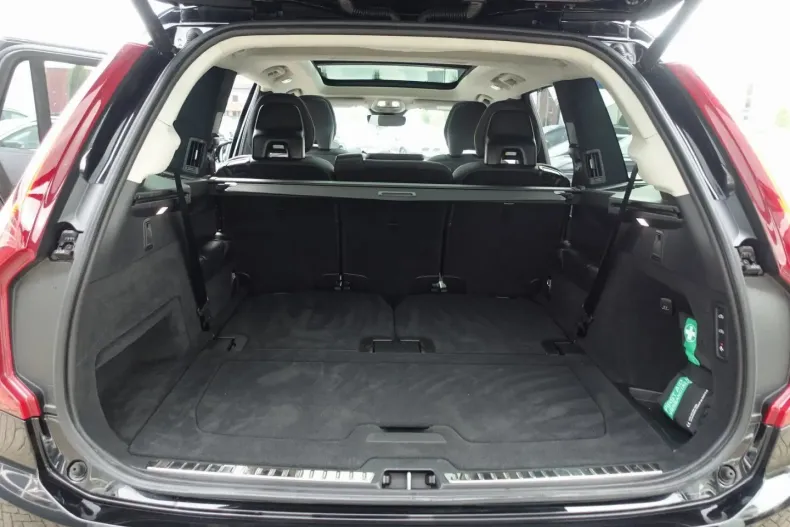 Volvo XC90 din 2023 cu 32.760 km - oferta VOL140667 - foto 26