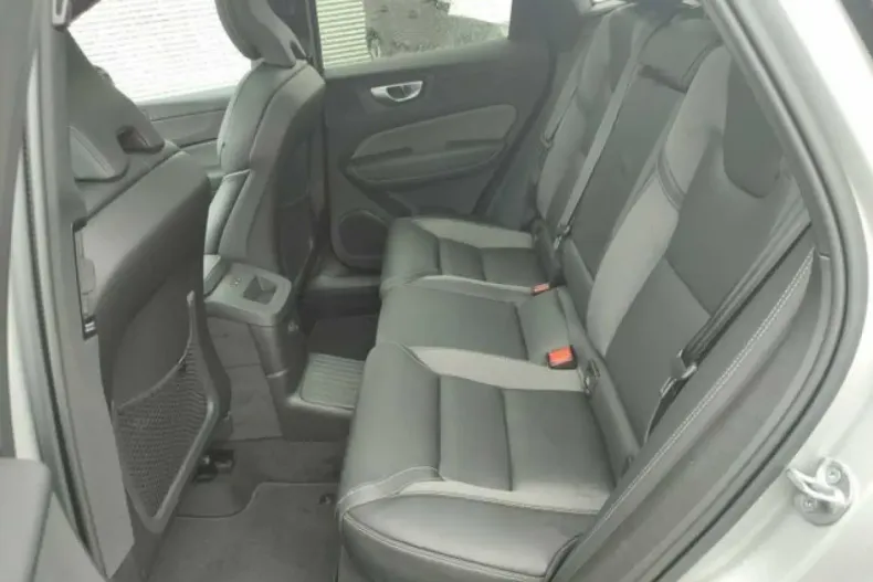 Volvo XC60 din 2023 cu 16.005 km - oferta VOL140672 - foto 13