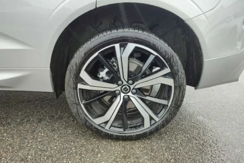 Volvo XC60 din 2023 cu 16.005 km - oferta VOL140672 - foto 14