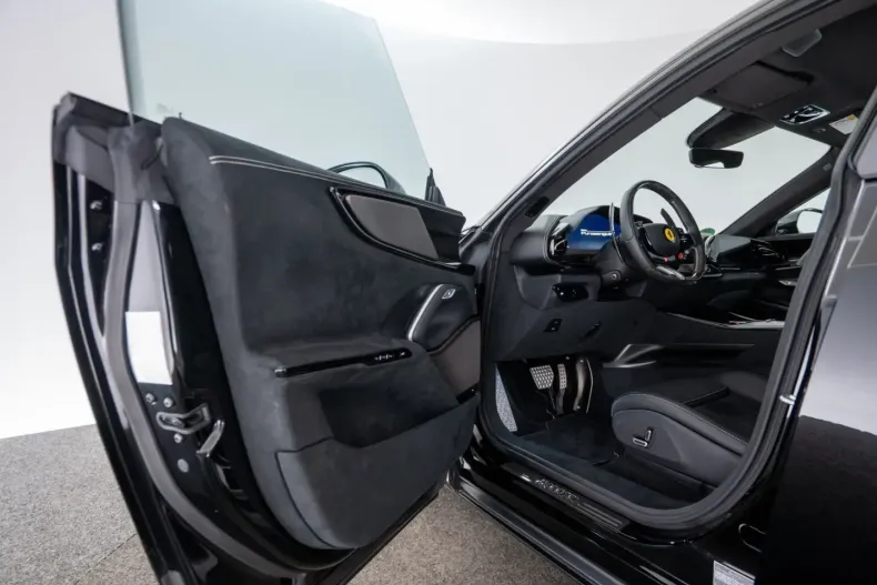 Ferrari Purosangue din 2024 cu 2.790 km - oferta FER140673 - foto 31