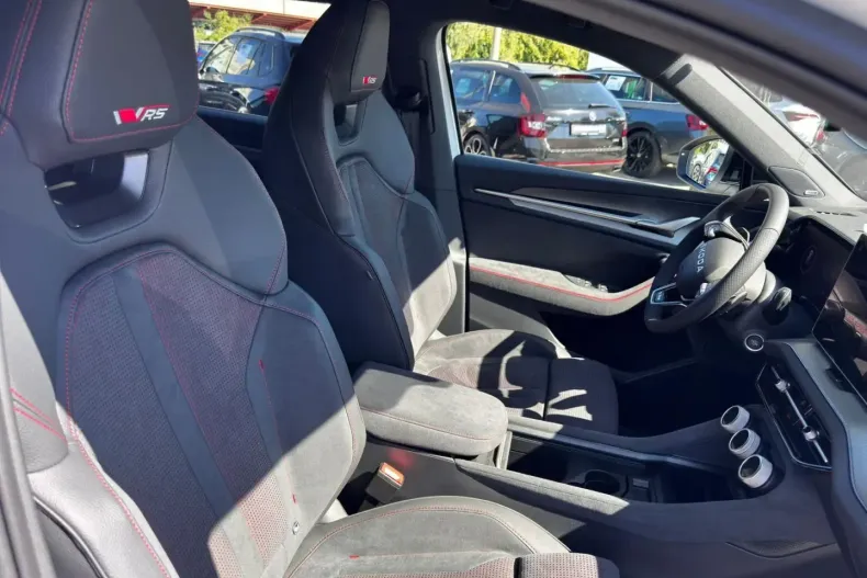 Skoda Kodiaq din 2025 cu 3.500 km - oferta SKO140680 - foto 9