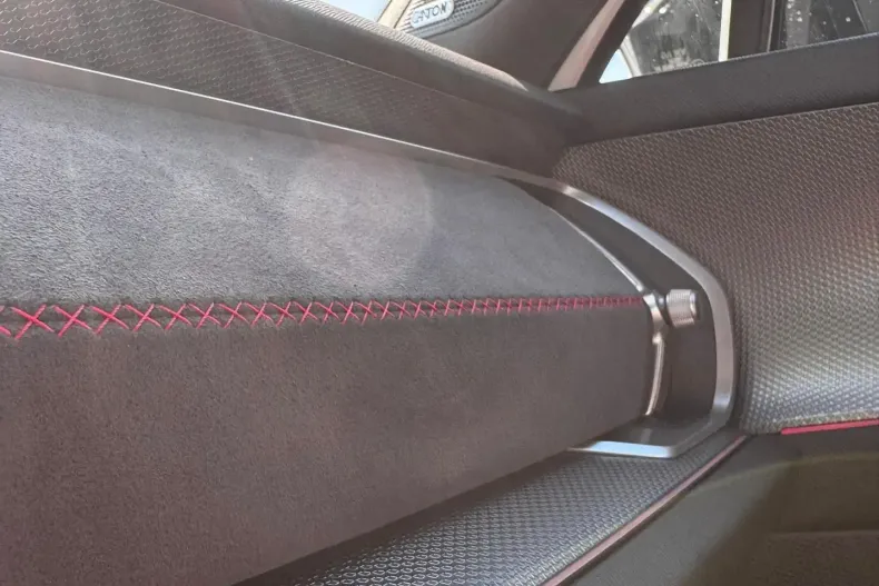 Skoda Kodiaq din 2025 cu 3.500 km - oferta SKO140680 - foto 16