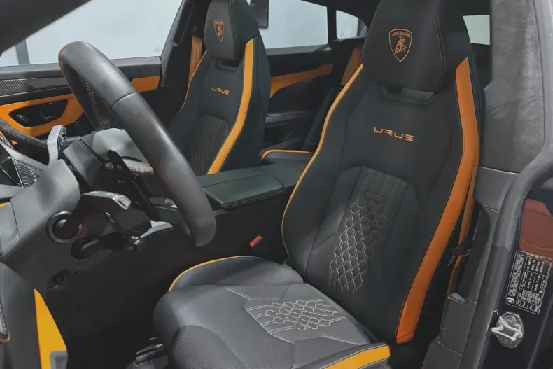 Lamborghini Urus din 2023 cu 39.937 km - oferta LAM140687 - foto 2