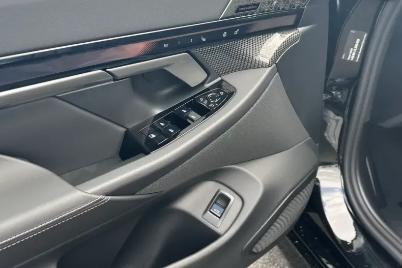 BMW 520 din 2025 cu 10 km - oferta BMW140688 - foto 10