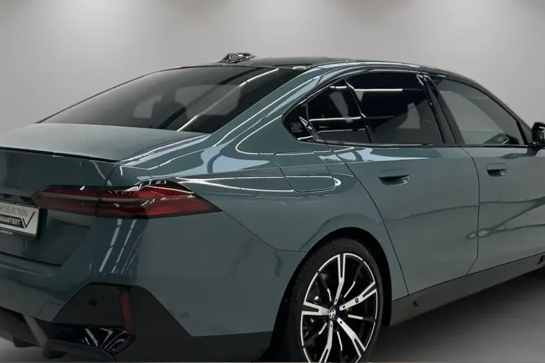 BMW 520 din 2024 cu 25.025 km - oferta BMW140696 - foto 3