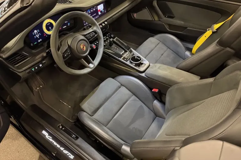 Porsche 992 din 2025 cu 7.500 km - oferta POR140709 - foto 10