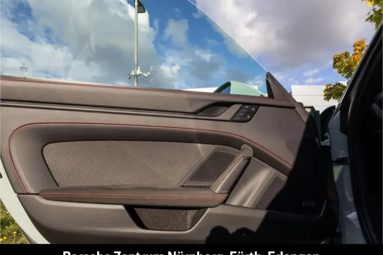 Porsche 992 din 2024 cu 4.200 km - oferta POR140710 - foto 36