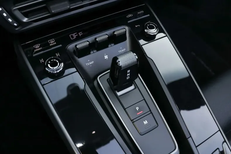 Porsche 992 din 2024 cu 21.900 km - oferta POR140729 - foto 21