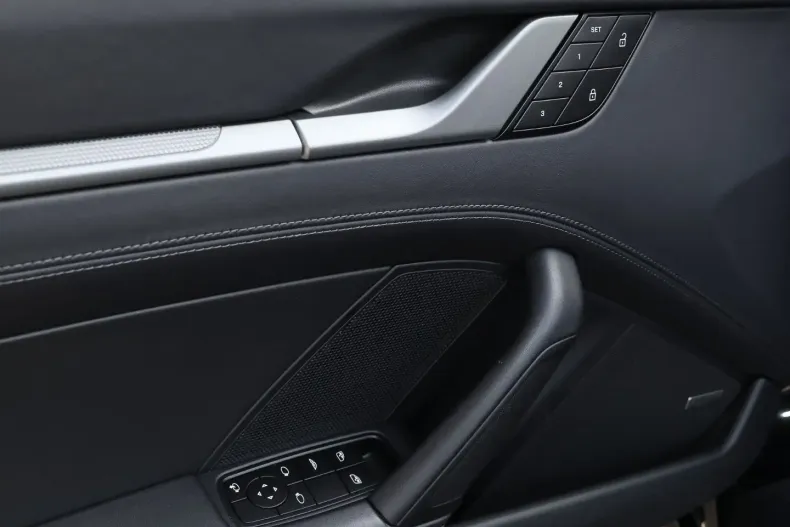 Porsche 992 din 2024 cu 21.900 km - oferta POR140729 - foto 25