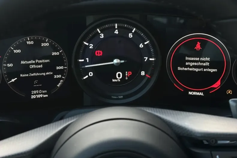 Porsche 992 din 2024 cu 20.200 km - oferta POR140733 - foto 16