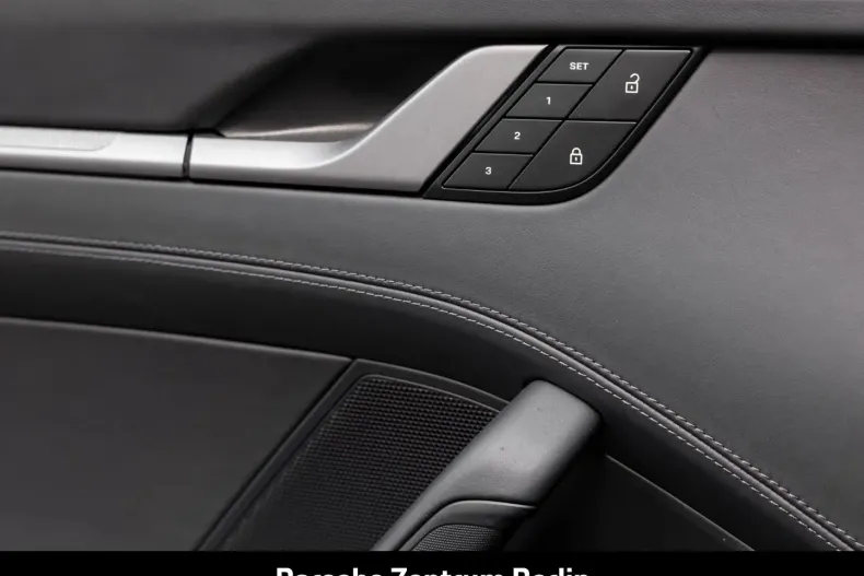 Porsche 992 din 2024 cu 20.569 km - oferta POR140734 - foto 23