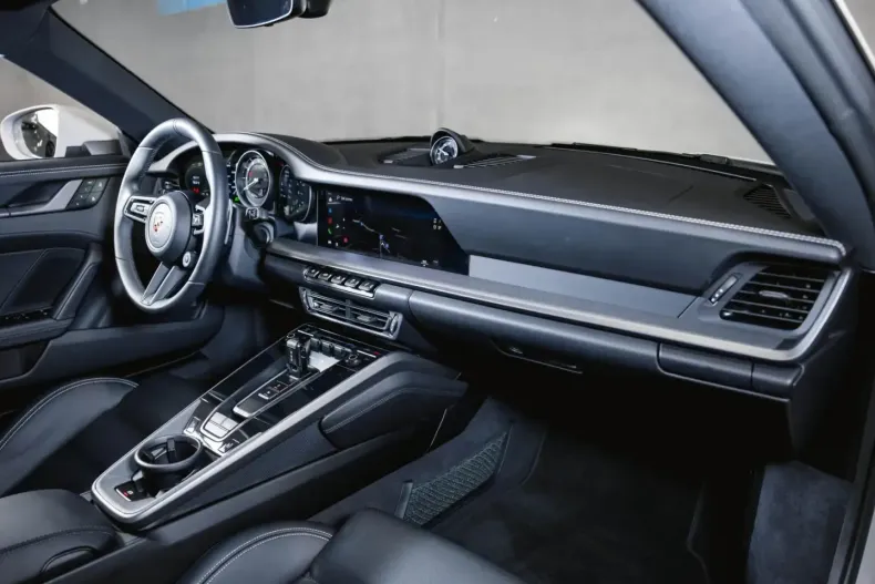 Porsche 992 din 2024 cu 13.300 km - oferta POR140738 - foto 16