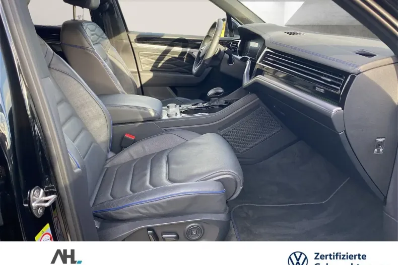 Volkswagen Touareg din 2022 cu 52.410 km - oferta VOL140744 - foto 9