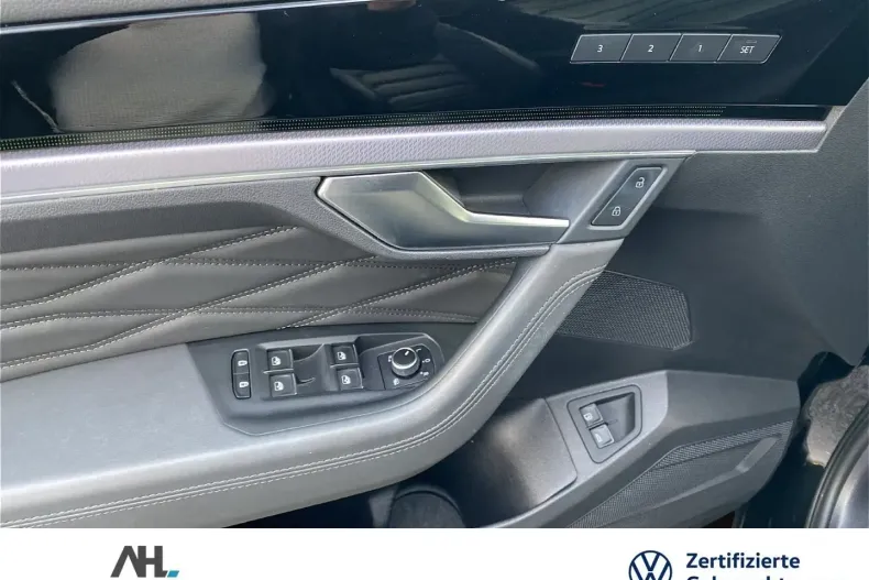 Volkswagen Touareg din 2022 cu 52.410 km - oferta VOL140744 - foto 13