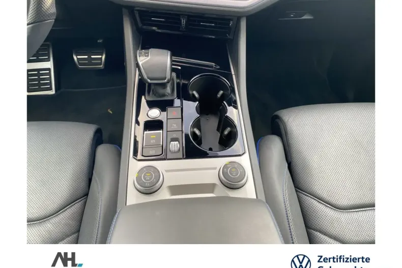 Volkswagen Touareg din 2022 cu 52.410 km - oferta VOL140744 - foto 18