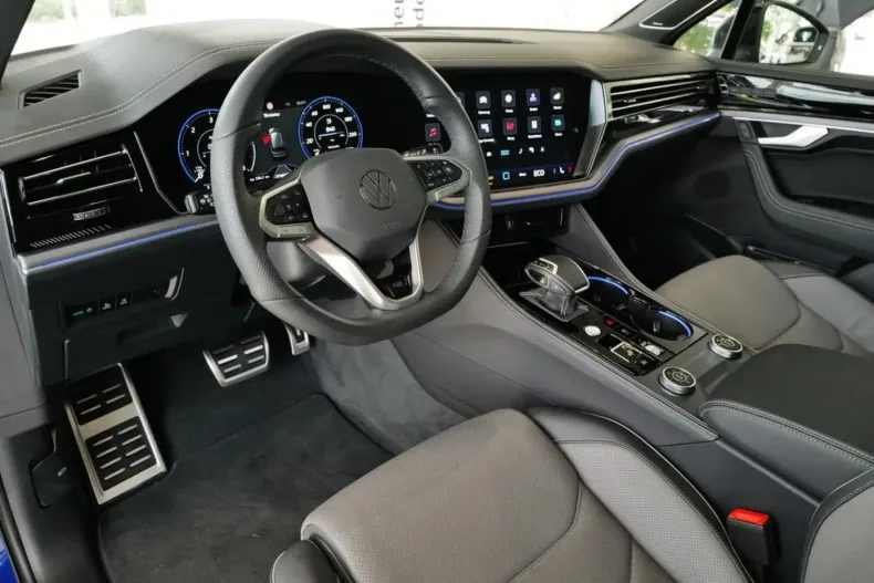 Volkswagen Touareg din 2024 cu 18.426 km - oferta VOL140745 - foto 2