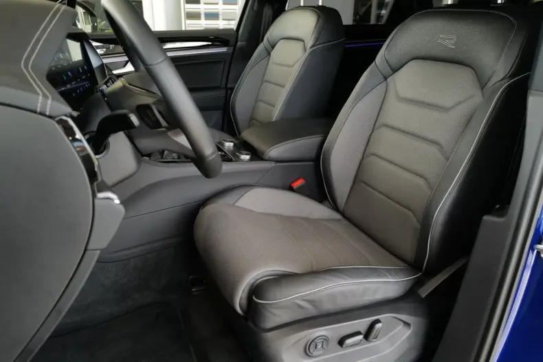 Volkswagen Touareg din 2024 cu 18.426 km - oferta VOL140745 - foto 10