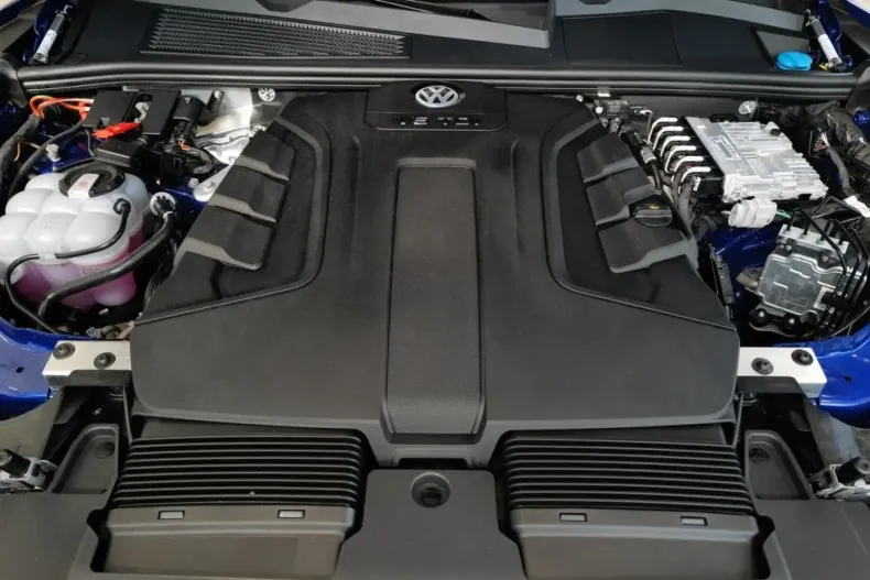 Volkswagen Touareg din 2024 cu 18.426 km - oferta VOL140745 - foto 28