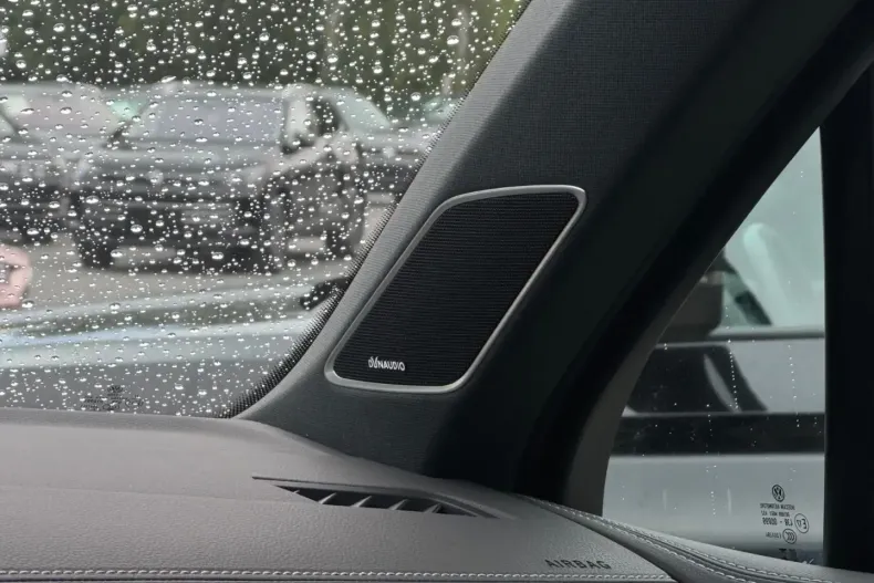 Volkswagen Touareg din 2024 cu 29.800 km - oferta VOL140750 - foto 28