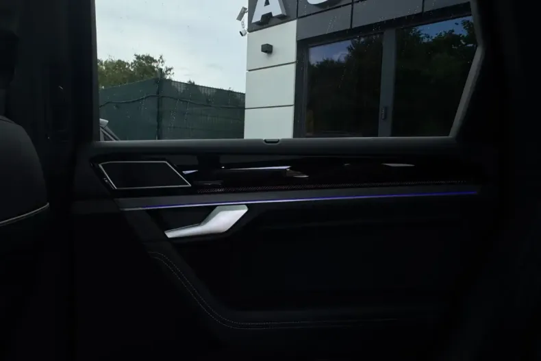 Volkswagen Touareg din 2024 cu 29.800 km - oferta VOL140750 - foto 31