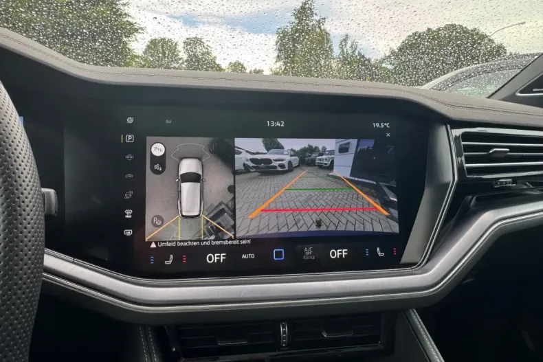 Volkswagen Touareg din 2024 cu 29.800 km - oferta VOL140750 - foto 32