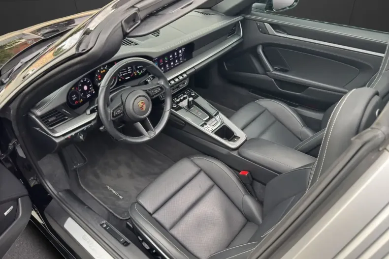 Porsche 992 din 2023 cu 18.981 km - oferta POR140751 - foto 9