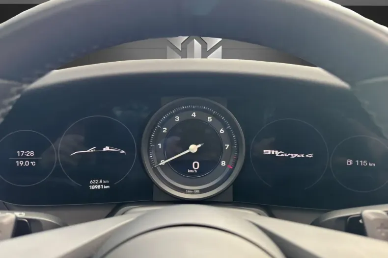 Porsche 992 din 2023 cu 18.981 km - oferta POR140751 - foto 17