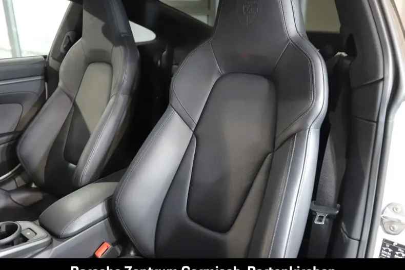 Porsche 992 din 2024 cu 11.128 km - oferta POR140755 - foto 8