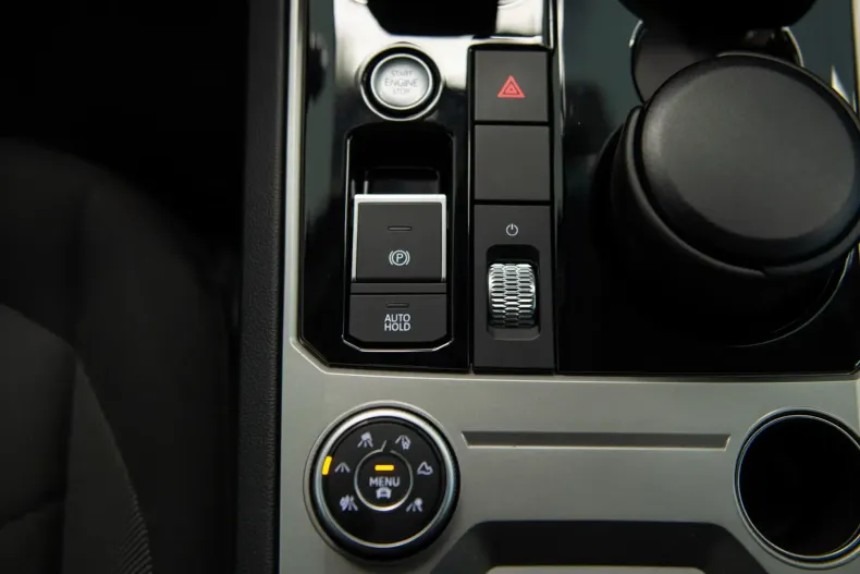 Volkswagen Touareg din 2020 cu 82.882 km - oferta VOL140767 - foto 18