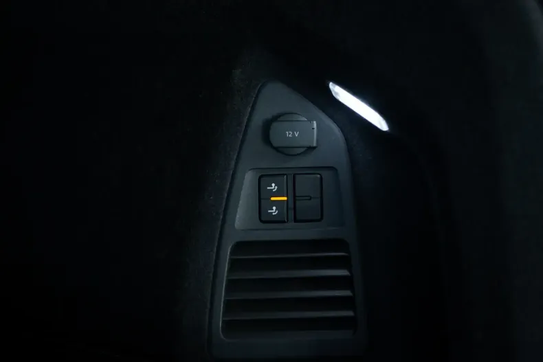 Volkswagen Touareg din 2020 cu 82.882 km - oferta VOL140767 - foto 24