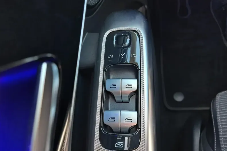 Mercedes-Benz GLC 200 din 2024 cu 29.150 km - oferta MER140784 - foto 5