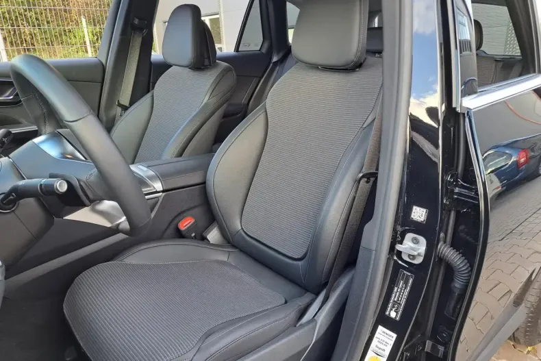 Mercedes-Benz GLC 200 din 2024 cu 29.150 km - oferta MER140784 - foto 6